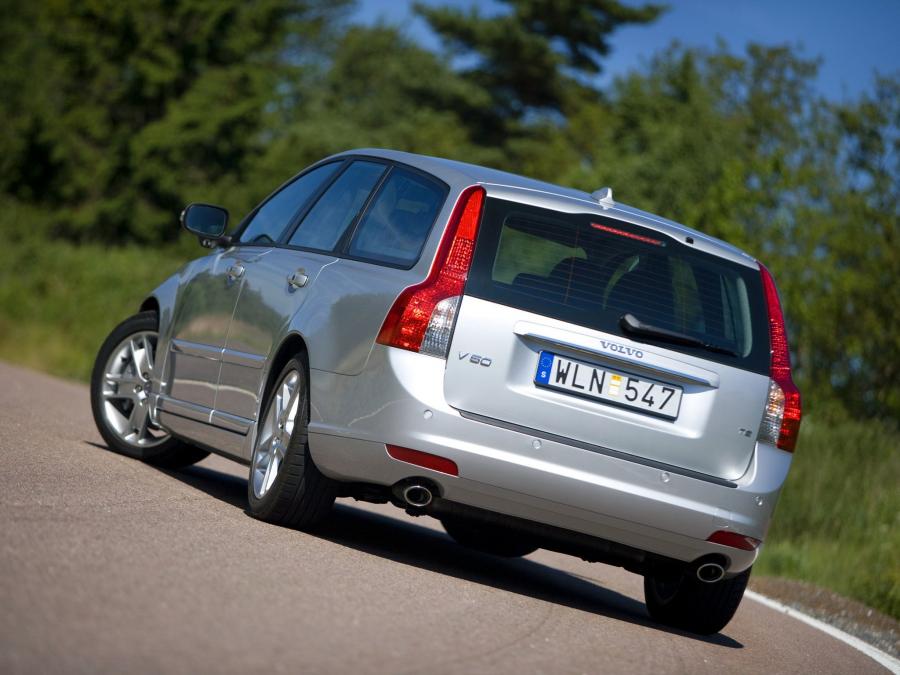  Volvo V50 T5 2007 года  (фото 13 из 47)